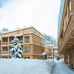Tirol Hotel 3*