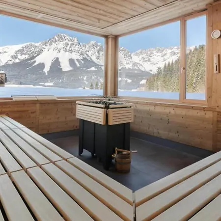 Tirol Hotel
