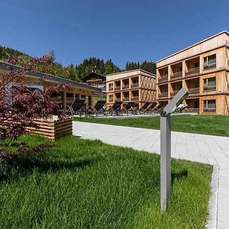 Hotel Tirol 3*