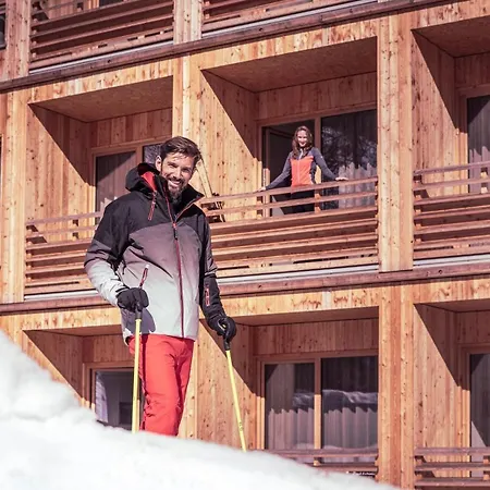 Tirol Hotel 3*