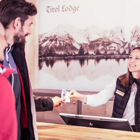 Hotel Tirol 3*