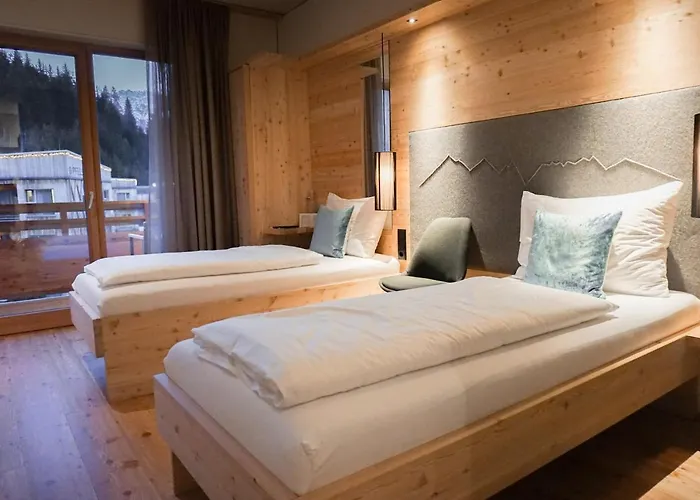 Hotel Tirol 3*